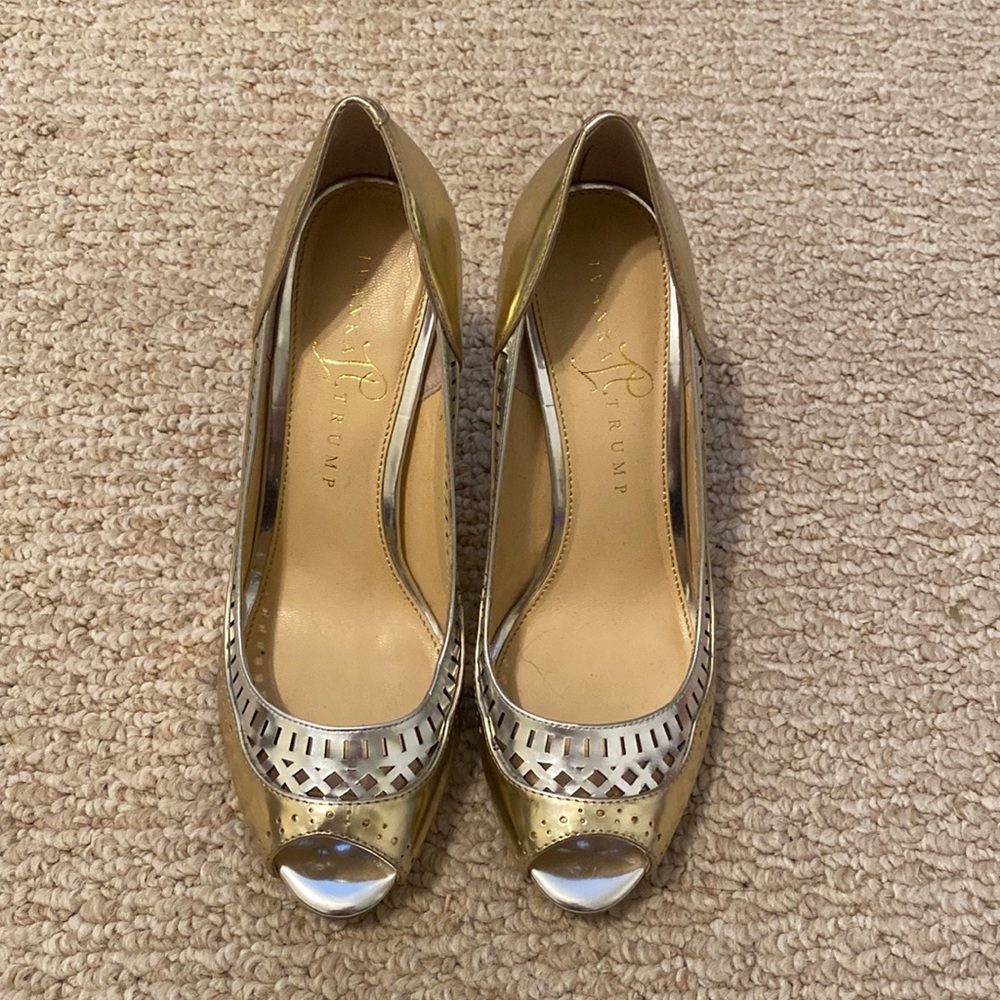 Silver and gold heels / pumps size 7.5